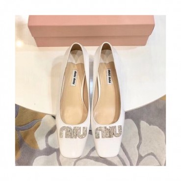 Miumiu 2019 Ladies Leather Middle-heel Pumps 