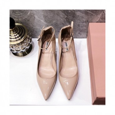 Miumiu 2019 Ladies Leather Middle-heel Slingback 