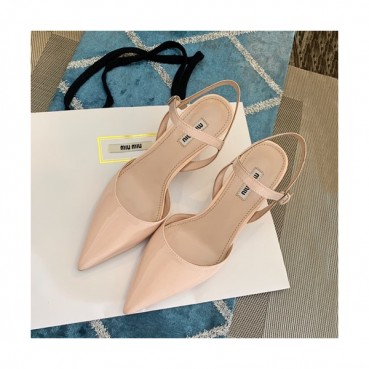 Miumiu 2019 Ladies Leather Middle-heel Slingback 