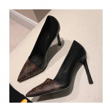 Louis Vuitton 2019 Womens Monogram Stud high-heel Leather Pumps 