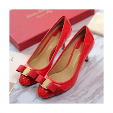Salvatore Ferragamo 2019 Womens Ribbon Metal Logo Middle-heel Pumps 