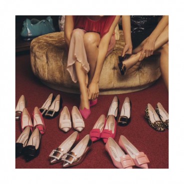 Roger Vivier 2019 Ladies Signature Logo Patent Pumps - 로저비비에 여성 시그니처 로고 페이던트 펌프스 Rog0060x.Size(225 