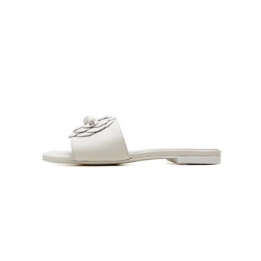 샤넬 여성 까멜리아 화이트 뮬 - Chanel Womens White Slippers 
