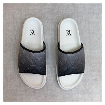 루이비통 남성 블랙 슬리퍼 - Louis vuitton Mens Black Slippers 