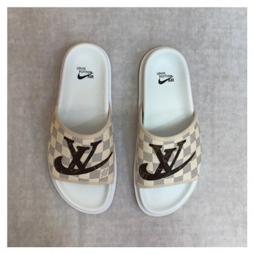 루이비통 남성 아이보리 슬리퍼 - Louis vuitton Mens Ivory Slippers 