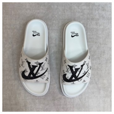 루이비통 남성 화이트 슬리퍼 - Louis vuitton Mens White Slippers 