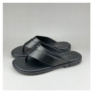 루이비통 남성 이니셜 블랙 슬리퍼 - Mens Black Slippers 