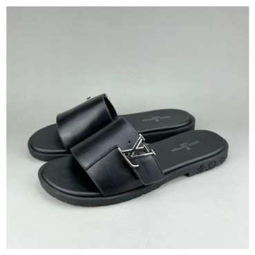 루이비통 남성 이니셜 블랙 슬리퍼 - Mens Black Slippers 
