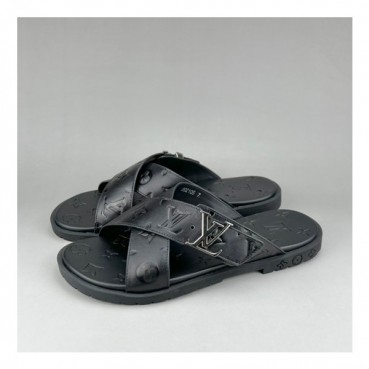 루이비통 남성 이니셜 블랙 슬리퍼 - Mens Black Slippers 