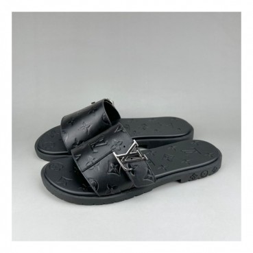 루이비통 남성 이니셜 블랙 슬리퍼 - Mens Black Slippers 