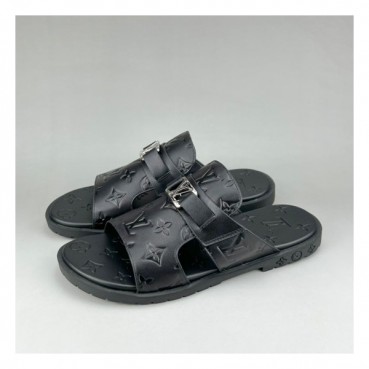 루이비통 남성 이니셜 블랙 슬리퍼 - Mens Black Slippers 