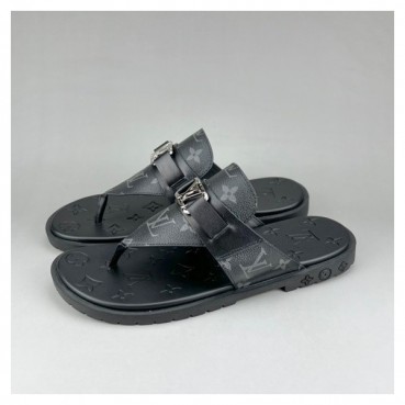 루이비통 남성 이니셜 블랙 슬리퍼 - Mens Black Slippers 
