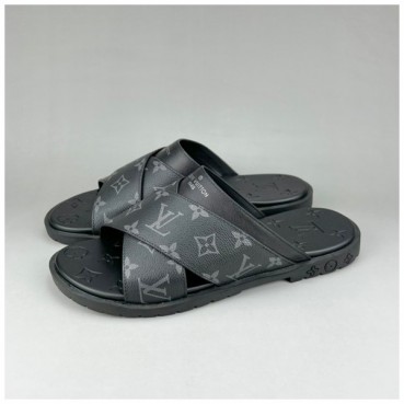 루이비통 남성 이니셜 블랙 슬리퍼 - Mens Black Slippers 