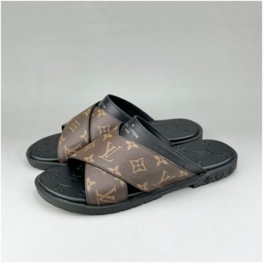 루이비통 남성 이니셜 브라운 슬리퍼 - Mens Brown Slippers 
