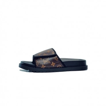 루이비통 남성 클래식 브라운 슬리퍼 - Mens Brown Slippers 
