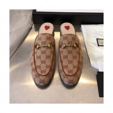 Gucci 2020 Women's Leather Slipper - 구찌 2020 여성용 레더 슬리퍼,Size(225