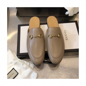 Gucci 2020 Women's Leather Slipper - 구찌 2020 여성용 레더 슬리퍼,Size(225