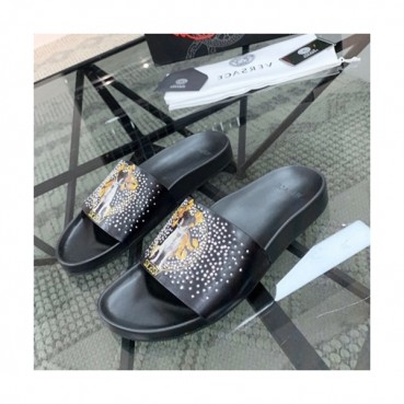 Versace  2020 Mens Leather Slipper  - 베르사체 2020 남성용 레더 슬리퍼 VERS0457,Size(240 