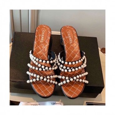 Chanel 2019 Ladies Leather Middle Heel Slipper - 샤넬 2019 여성용 레더 미들힐 슬리퍼 CHAS0108.Size(225 