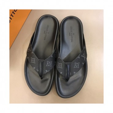 [특가템]Louis Vuitton 2019 Mens Initial Metal Logo Leather Flip-flap 