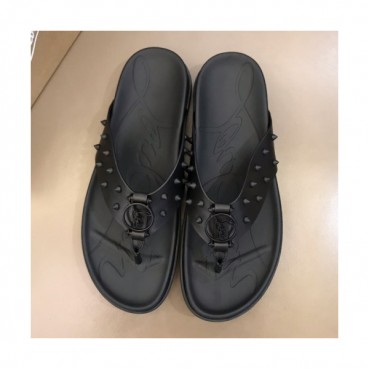 Christian Louboutin 2019 Mens Logo Stud Leather Flip-flap 