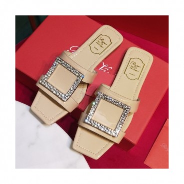 Roger Vivier 2019 Ladies Embellished Strass Patent Slipper - 로저비비에 여성 엠벨리쉬 스타라스 페이던트 슬리퍼 Rog0073x.Size(220 