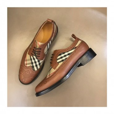 버버리 남성 시그니처 카멜 로퍼 - Burberry Mens Camel Loafer 