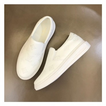 루이비통 남성 모던 화이트 로퍼 - Louis vuitton Mens White Loafer 