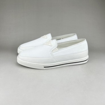 프라다 남성 클래식 화이트 로퍼 - Mens White Loafer 