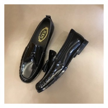 토즈 남성 블랙 테슬 로퍼 - Mens Black Loafer 