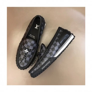 루이비통 남성 모노그램 블랙 로퍼 - Mens Black Loafer 