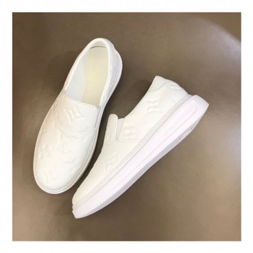 루이비통 남성 모노그램 화이트 로퍼 - Mens White Loafer 
