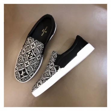 루이비통 남성 모노그램 블랙 로퍼 - Mens Black Loafer 