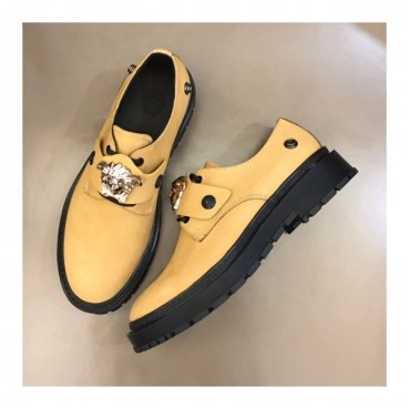 베르사체 남성 메두사 옐로우 로퍼 - Mens Yellow Loafer 