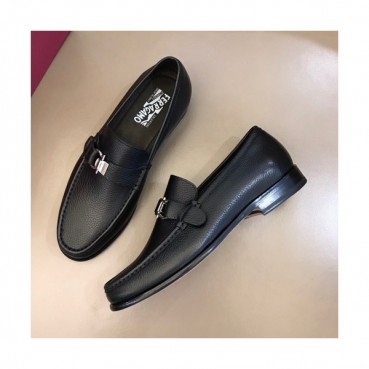 페라가모  남성 레더 로퍼 Size(240 - 275) 블랙 