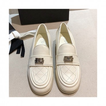 Chanel 2021 Women's Leather Loafer - 샤넬 2021 여성용 레더 로퍼,Size(225