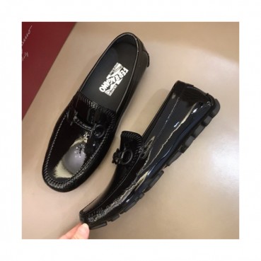 Ferragamo 2019 Mens Metal Gancio Leather Loafer - 페라가모 남성 메탈 간치오 레더 로퍼 Fer01x.Size(240 