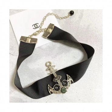 CHANEL Choker  18k White Gold  - 샤넬  여성용 목걸이 18K도금 화이트 골드