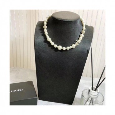 CHANEL Choker  18k White Gold  - 샤넬  여성용 목걸이 18K도금 화이트 골드