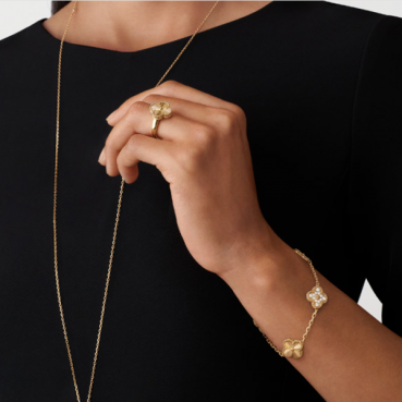 반클리프 아펠 여성 빈티지 알함브라 팔찌 - Van Cleef & Arpels Womens Gold Bracelets 