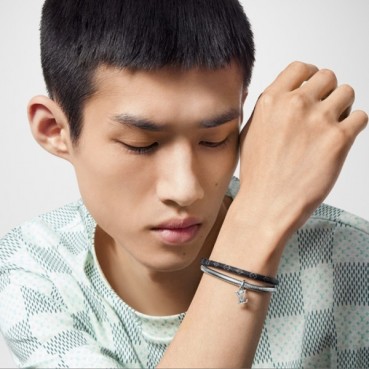 루이비통 남성 이니셜 팔찌 - Louis vuitton Mens Bangle 