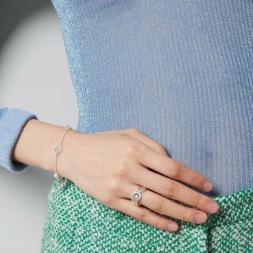 구찌 여성 화이트 골드 팔찌 - Gucci Womens White Gold Bangle 