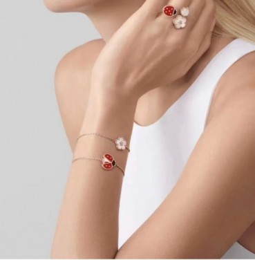 반클리프 아펠 여성 옐로우 골드 팔찌 - Van Cleef & Arpels Womens Yellow Gold Bangle 