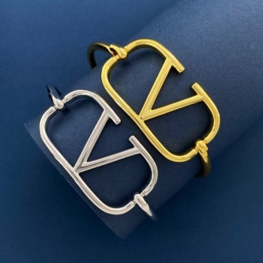 발렌티노 여성 골드 팔찌 - Valentino Womens Gold Bangle 