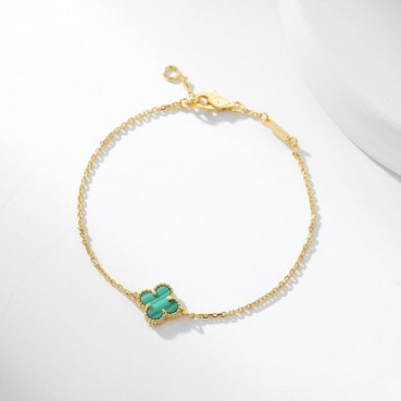 반클리프 아펠 여성 옐로우 골드 팔찌 - Van Cleef & Arpels Womens Yellow Gold Bangle 