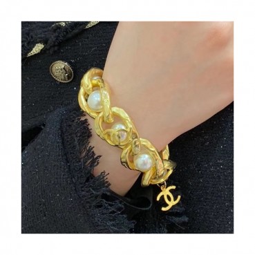 Chanel 2020 Ladies Bangle - 샤넬 2020 여성용 팔찌 ACC0228.(옐로우골드)