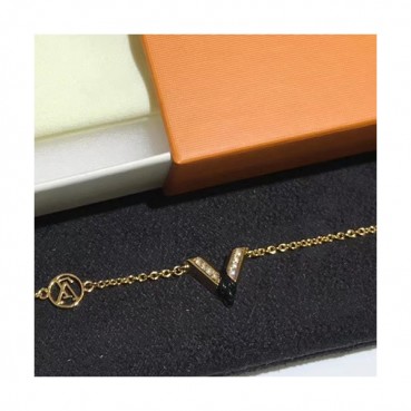 Louis Vuitton 2020 Ladies Bangle - 루이비통 2020 여성용 팔찌 ACC0118.(옐로우골드)