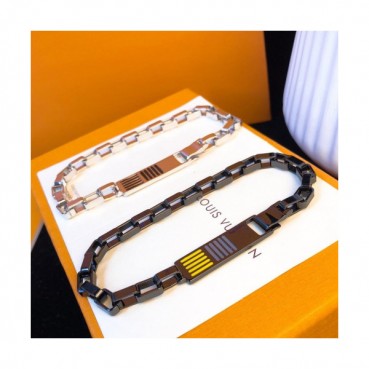 LouisVuitton   Bangle -루이비통 여성 팔찌 Lou0036.컬러(화이트 골드, 블랙)