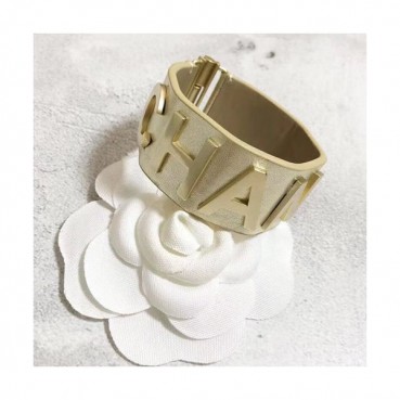 CHANEL Yellow Gold Bangle  - 샤넬 여성용 팔지18k 도금 옐로우 골드