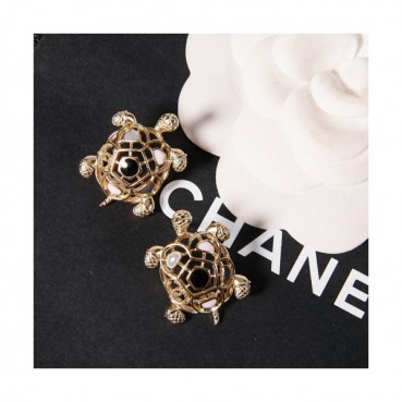 Chanel   earring   - 샤넬 18K도금  이어링 cha0044.컬러(옐로우 골드)